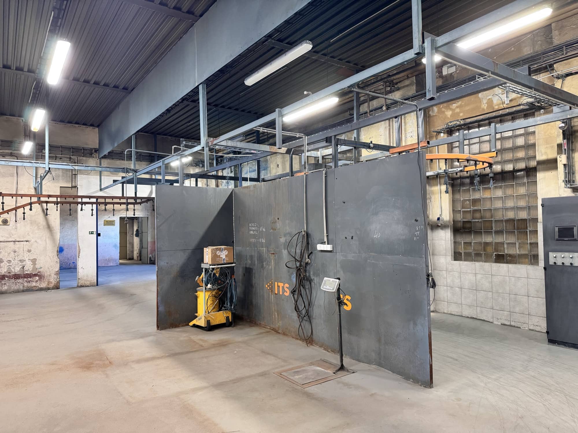 Průmyslový areál 10 973 m²