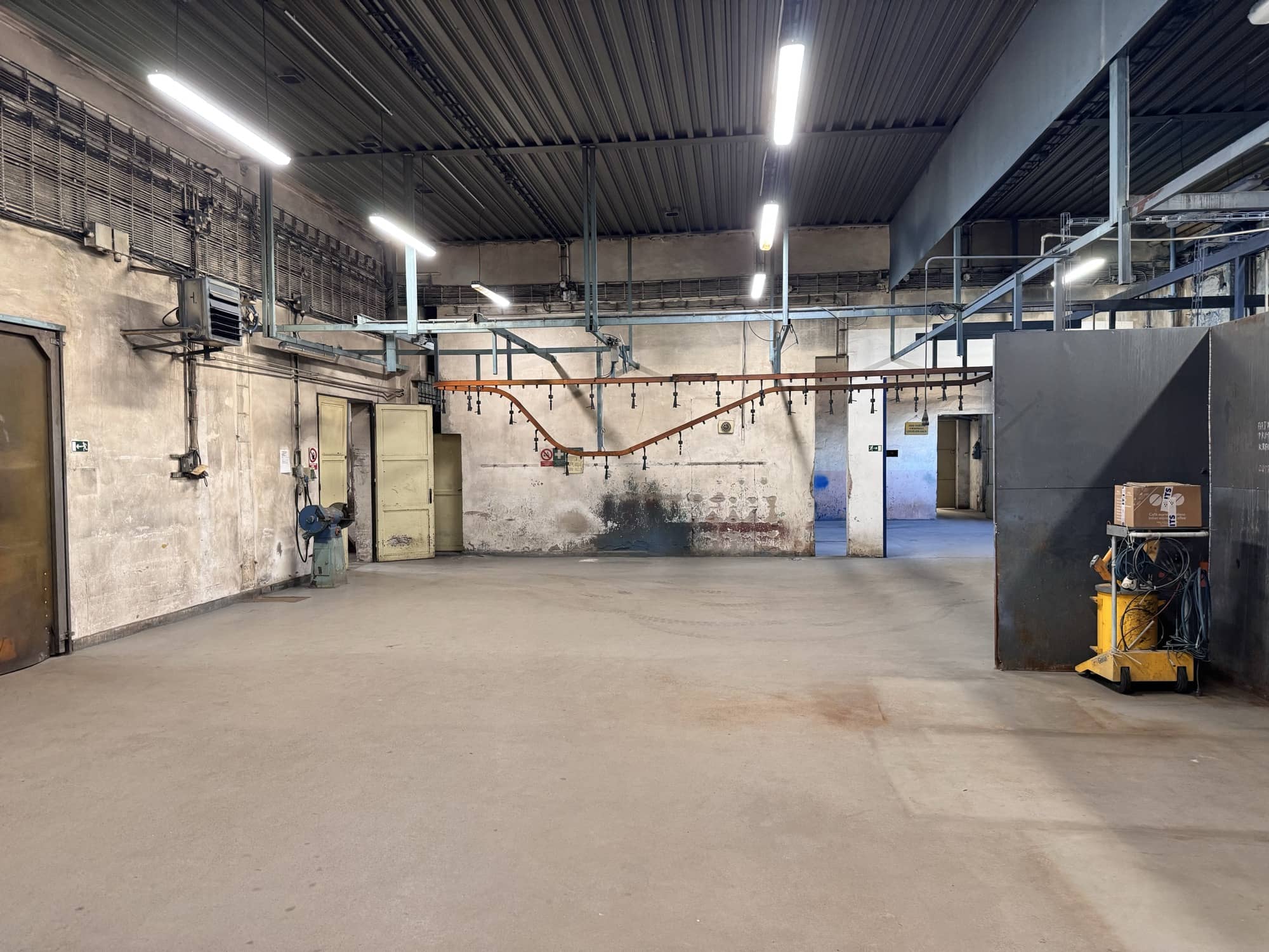 Průmyslový areál 10 973 m²
