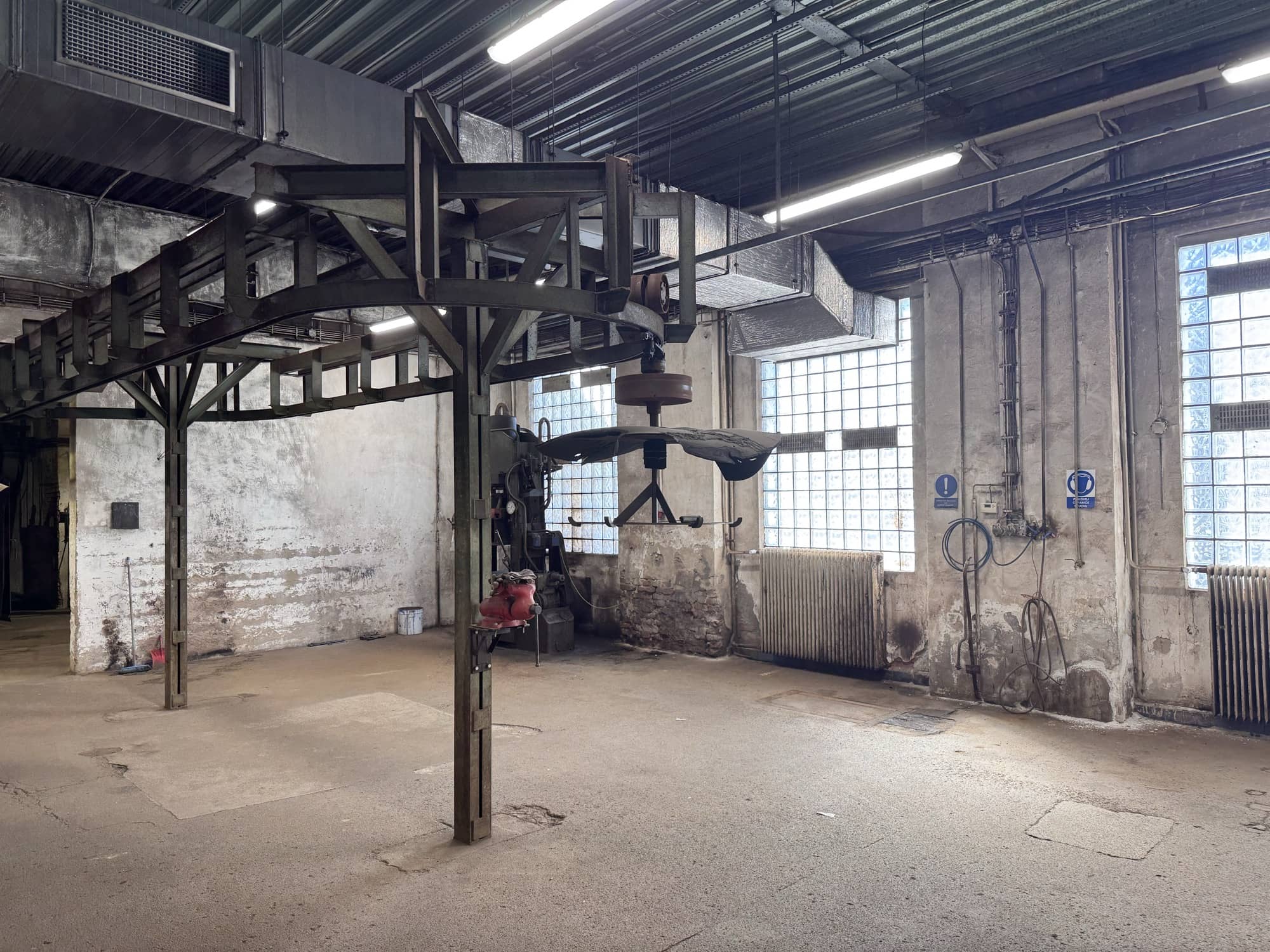 Průmyslový areál 10 973 m²