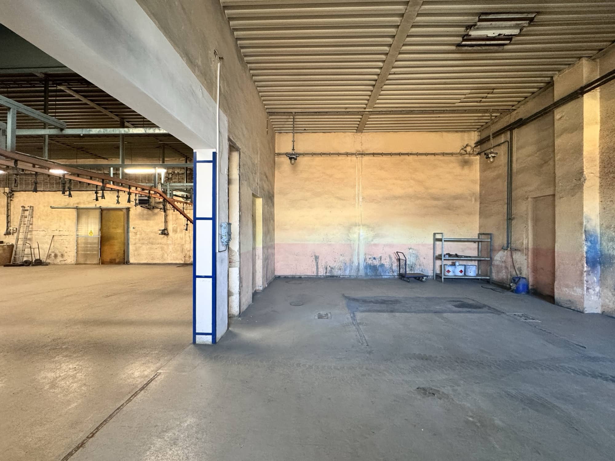 Průmyslový areál 10 973 m²