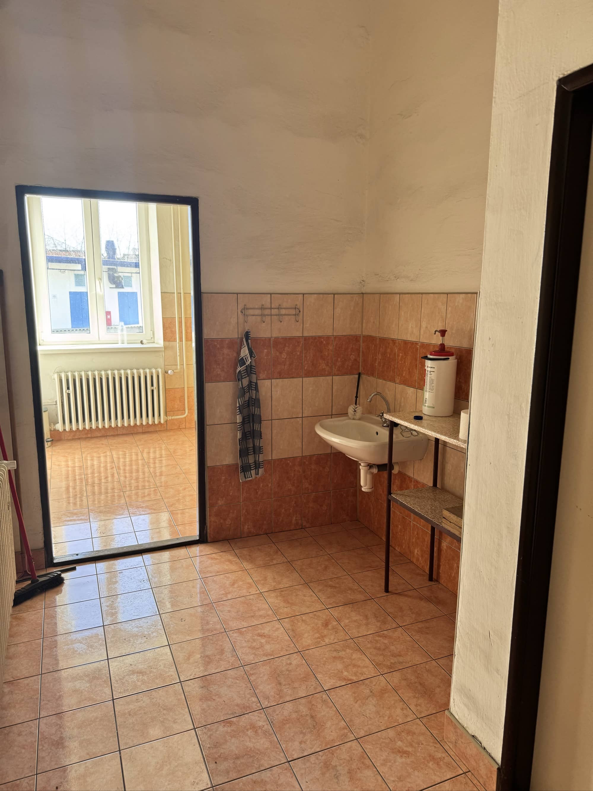 Průmyslový areál 10 973 m²