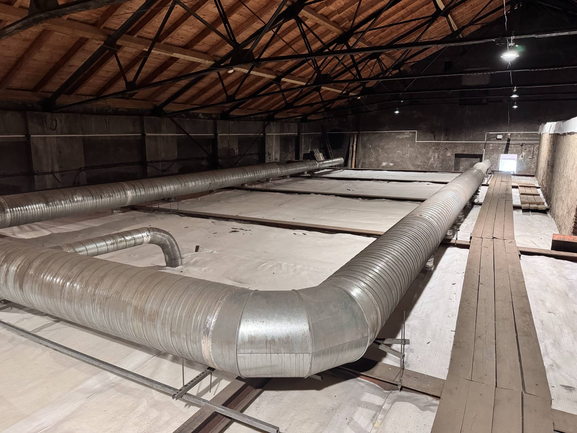 Průmyslový areál 10 973 m²